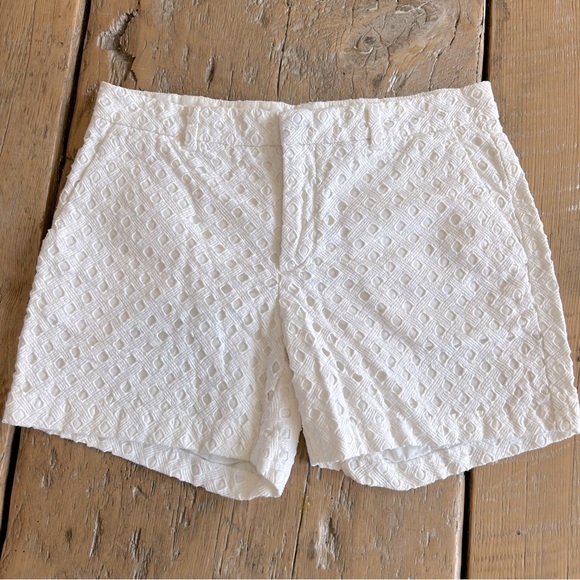 BANANA REPUBLIC White Embroidered Shorts - Picture 1 of 5